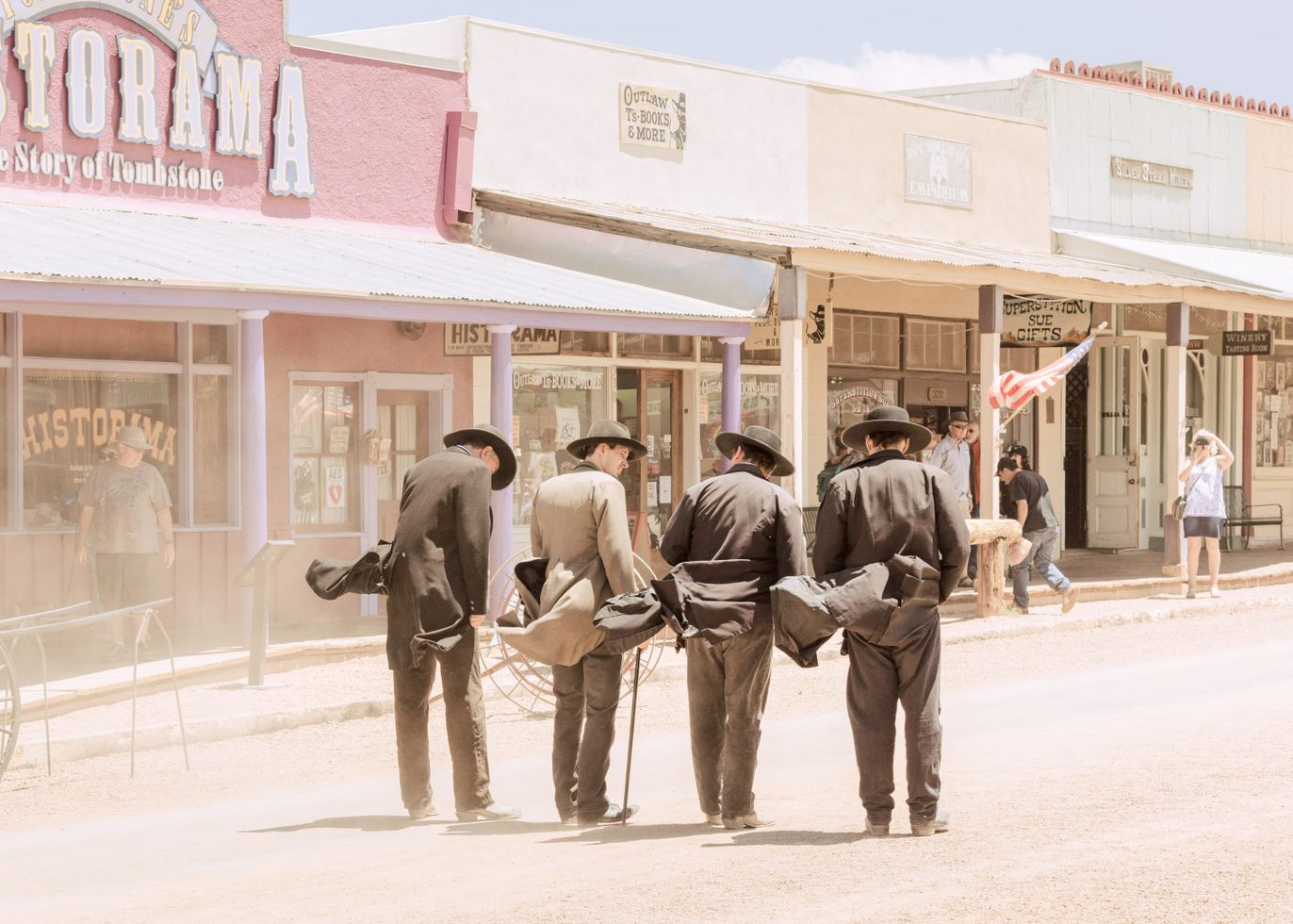 <strong>1. </strong><em>A Vanishing American Folklore</em></p>